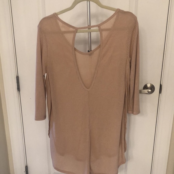 *NWOT* Tan Lightweight Tunic - Picture 4 of 4